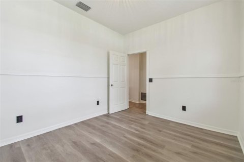 House in Lutz, Florida 3 bedrooms, 104.61 sq.m. № 1745179 - photo 12