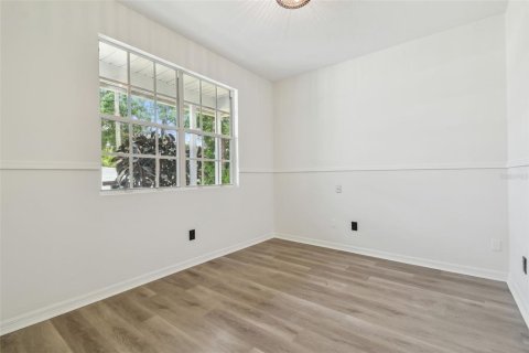 House in Lutz, Florida 3 bedrooms, 104.61 sq.m. № 1745179 - photo 11
