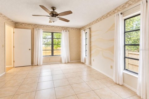 Купить виллу или дом в Сарасота, Флорида 6 комнат, 138.98м2, № 2403495 - фото 10