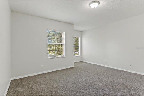 Townhouse in Valrico, Florida 2 bedrooms, 144.93 sq.m. № 1906073 - photo 11