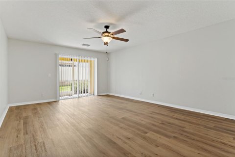 Townhouse in Valrico, Florida 2 bedrooms, 144.93 sq.m. № 1906073 - photo 6