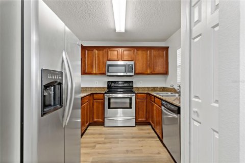 Townhouse in Valrico, Florida 2 bedrooms, 144.93 sq.m. № 1906073 - photo 3