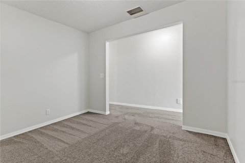 Townhouse in Valrico, Florida 2 bedrooms, 144.93 sq.m. № 1906073 - photo 14