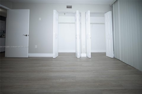 Copropriété à louer à Miami Beach, Floride: 2 chambres, 72.46 m2 № 1698077 - photo 8
