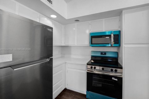 Condo in Margate, Florida, 2 bedrooms  № 2055384 - photo 2