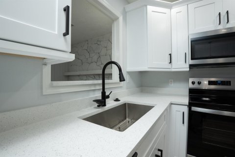 Casa en venta en Port St. Lucie, Florida, 3 dormitorios, 123.84 m2 № 2411715 - foto 5