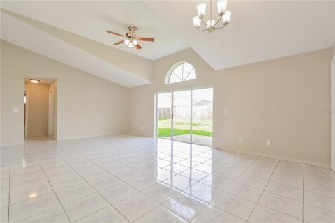 Villa ou maison à vendre à Orlando, Floride: 3 chambres, 165.27 m2 № 2358388 - photo 5