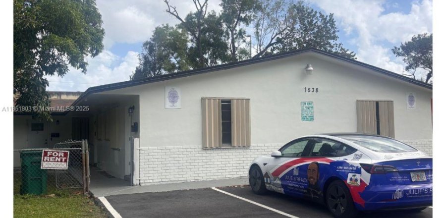 Villa ou maison à Lauderhill, Floride 2 chambres, 55.74 m2 № 1871660