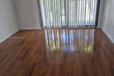 Снять в аренду кондоминиум в Майами, Флорида 2 спальни, 72.84м2, № 2034929 - фото 5