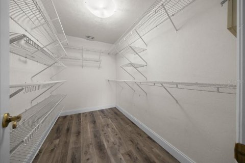 Casa en venta en Gainesville, Florida, 4 dormitorios, 185.06 m2 № 2377878 - foto 17