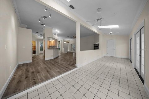Casa en venta en Gainesville, Florida, 4 dormitorios, 185.06 m2 № 2377878 - foto 9