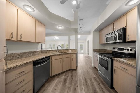 Casa en venta en Gainesville, Florida, 4 dormitorios, 185.06 m2 № 2377878 - foto 10