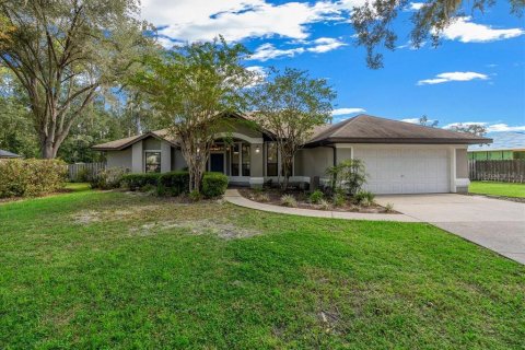 Casa en Gainesville, Florida 4 dormitorios, 185.06 m2 № 2377878