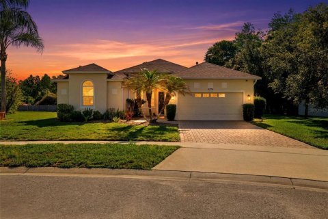 Casa en Land O' Lakes, Florida 4 dormitorios, 237.37 m2 № 2094700