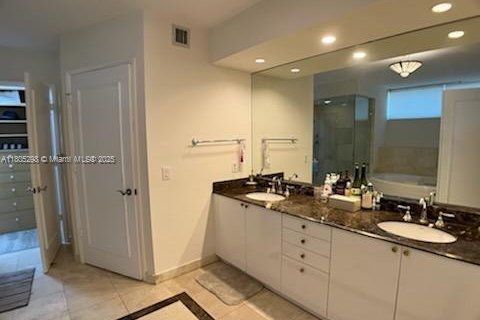 Снять в аренду кондоминиум в Санни-Айлс-Бич, Флорида 3 спальни, 170.94м2, № 1959590 - фото 15