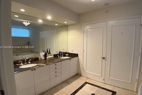 Снять в аренду кондоминиум в Санни-Айлс-Бич, Флорида 3 спальни, 170.94м2, № 1959590 - фото 16