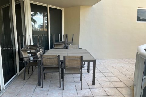 Снять в аренду кондоминиум в Санни-Айлс-Бич, Флорида 3 спальни, 170.94м2, № 1959590 - фото 30