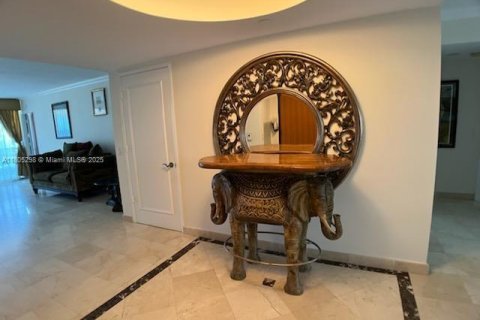 Снять в аренду кондоминиум в Санни-Айлс-Бич, Флорида 3 спальни, 170.94м2, № 1959590 - фото 28