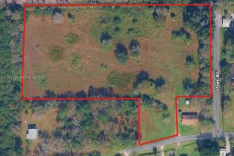 Terreno en St. Lucie, Florida № 2081381