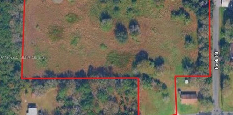 Terreno en St. Lucie, Florida № 2081381