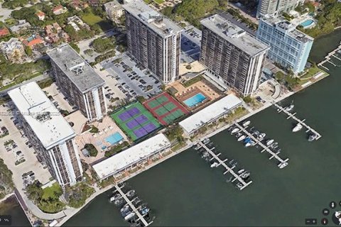 Copropriété à vendre à Miami, Floride: 30.1 m2 № 1794256 - photo 23