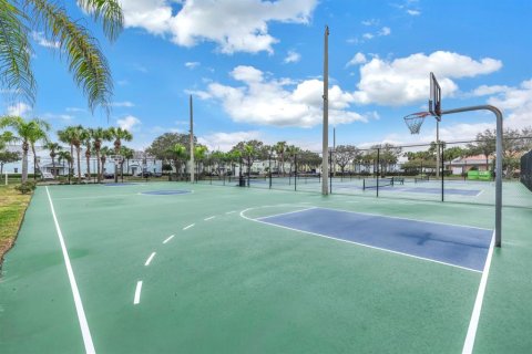 Condo in Saint Petersburg, Florida, 1 bedroom  № 2141955 - photo 28