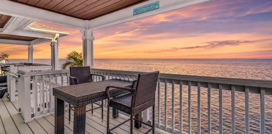 Condo in Saint Petersburg, Florida, 1 bedroom  № 2141955