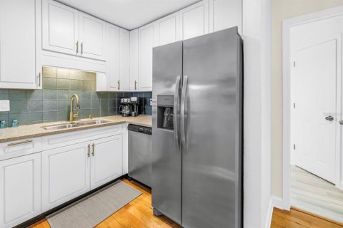 Condo in Saint Petersburg, Florida, 1 bedroom  № 2141955 - photo 8