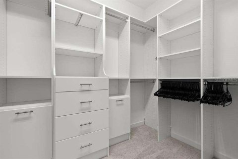 Casa en alquiler en Tampa, Florida, 5 dormitorios, 230.4 m2 № 1799931 - foto 17