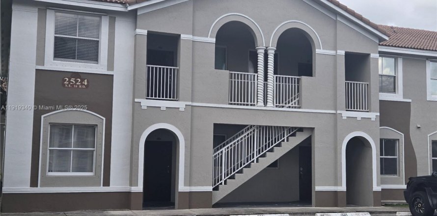 Condo in Homestead, Florida, 3 bedrooms  № 1975570