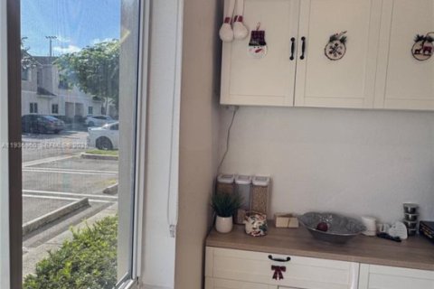 Townhouse in Miami Gardens, Florida 3 bedrooms, 133.97 sq.m. № 1994872 - photo 21