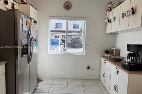 Townhouse in Miami Gardens, Florida 3 bedrooms, 133.97 sq.m. № 1994872 - photo 19