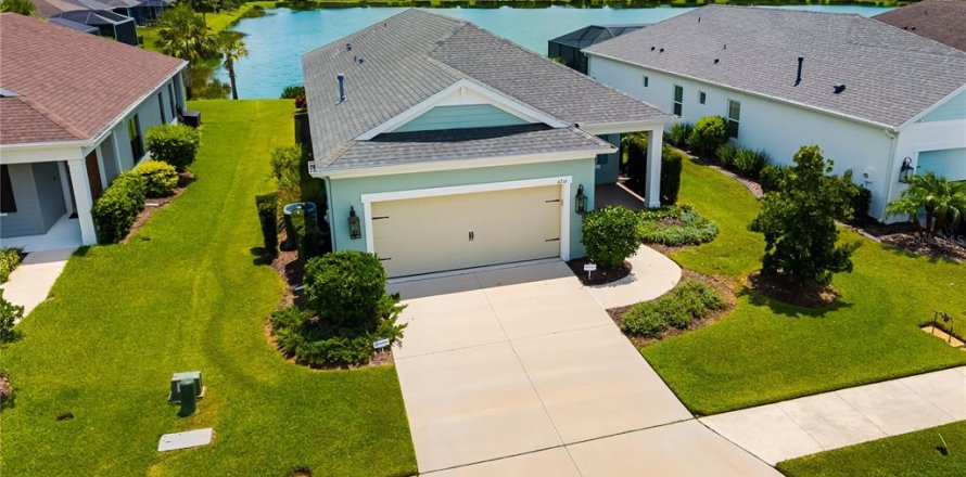 House in Parrish, Florida 3 bedrooms, 172.71 sq.m. № 1879574