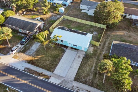 House in Stuart, Florida 4 bedrooms, 123 sq.m. № 2003651 - photo 22