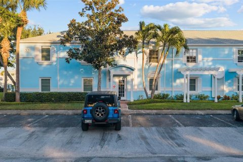 Copropriété à vendre à Saint Petersburg, Floride: 2 chambres, 76.64 m2 № 2429279 - photo 3
