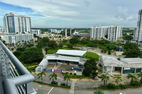 Condominio en venta en Hollywood, Florida, 44.04 m2 № 1362522 - foto 17