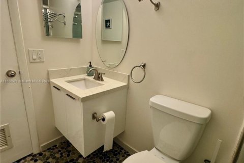 Condominio en venta en Hollywood, Florida, 44.04 m2 № 1362522 - foto 14