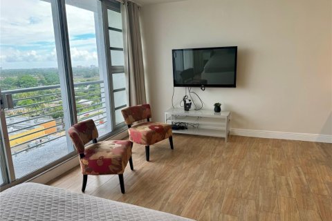 Condominio en venta en Hollywood, Florida, 44.04 m2 № 1362522 - foto 12