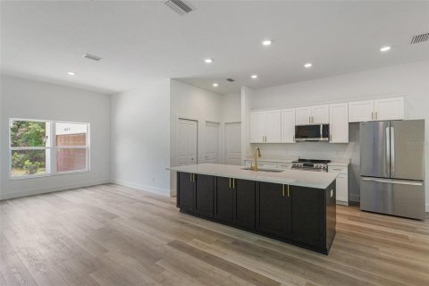House in Citrus Springs, Florida 3 bedrooms, 160.63 sq.m. № 1721760 - photo 8