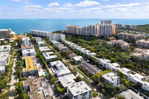 Condo in Key Biscayne, Florida, 4 bedrooms  № 1774186 - photo 26