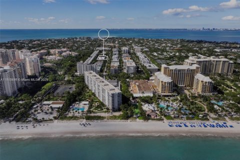 Condo in Key Biscayne, Florida, 4 bedrooms  № 1774186 - photo 27