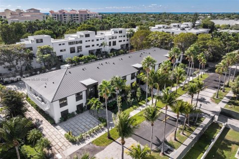 Condo in Key Biscayne, Florida, 4 bedrooms  № 1774186 - photo 1
