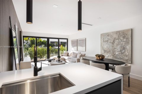 Condo in Key Biscayne, Florida, 4 bedrooms  № 1774186 - photo 8