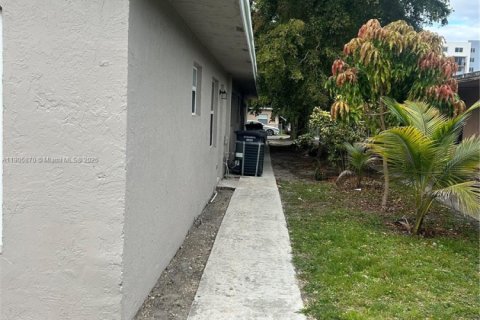 Casa en alquiler en Hollywood, Florida, 3 dormitorios, 124.49 m2 № 2012280 - foto 18