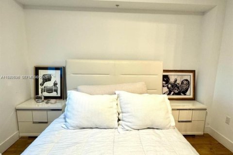 Condominio en alquiler en Miami, Florida, 2 dormitorios, 111.76 m2 № 2059751 - foto 10