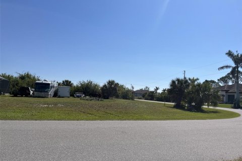 Villa ou maison à vendre à Port Charlotte, Floride: 3 chambres, 150.59 m2 № 1574994 - photo 24