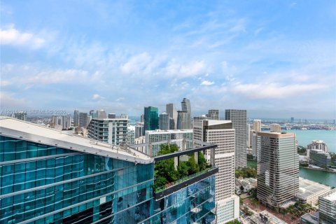 Condominio en alquiler en Miami, Florida, 1 dormitorio, 80.27 m2 № 2085961 - foto 14