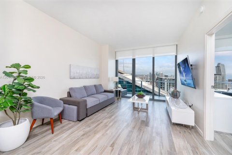 Condominio en alquiler en Miami, Florida, 1 dormitorio, 80.27 m2 № 2085961 - foto 15