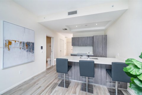 Condominio en alquiler en Miami, Florida, 1 dormitorio, 80.27 m2 № 2085961 - foto 21