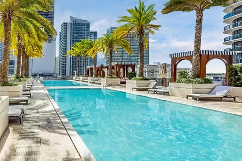 Condominio en alquiler en Miami, Florida, 1 dormitorio, 80.27 m2 № 2085961 - foto 7